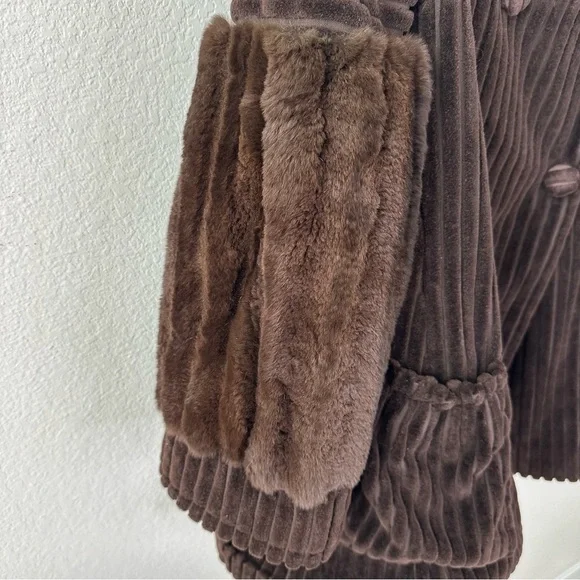 VINTAGE Fendi Brown Striped Fur Trim Jacket Coat SZ US 6 - Picture 4 of 13